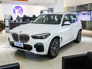 2019款xDrive30i M运动套装 左前45度