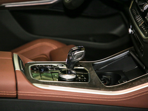 2019xDrive30i M\b п؅^