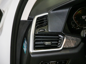 2019xDrive30i M\b п؅^