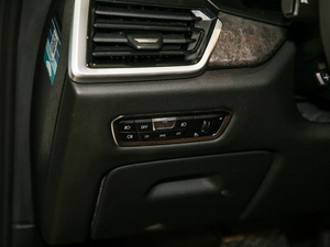 2019xDrive30i M\b п؅^