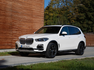 2019xDrive 45e iPerformance w^