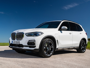 2019xDrive 45e iPerformance w^