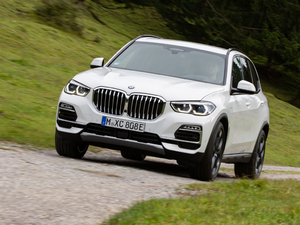 2019xDrive 45e iPerformance w^