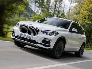2019xDrive 45e iPerformance w^