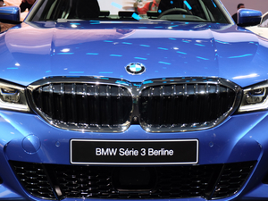2019款330i 基本型 细节外观
