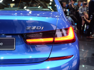 2019款330i 基本型 细节外观