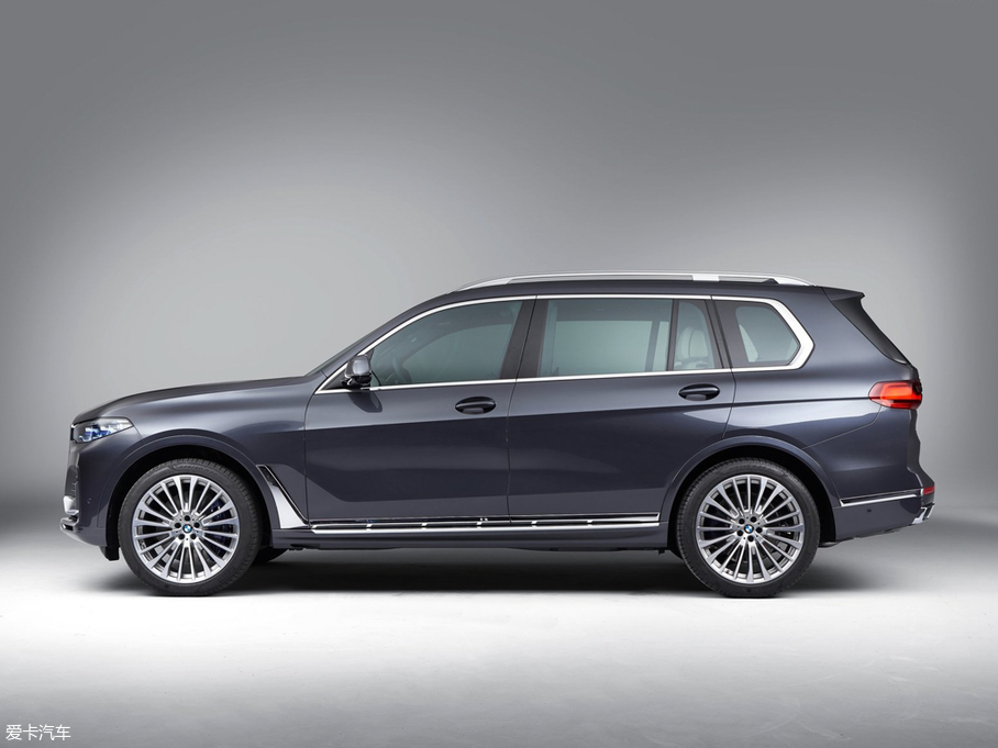 2019RX7 xDrive40i  M\b