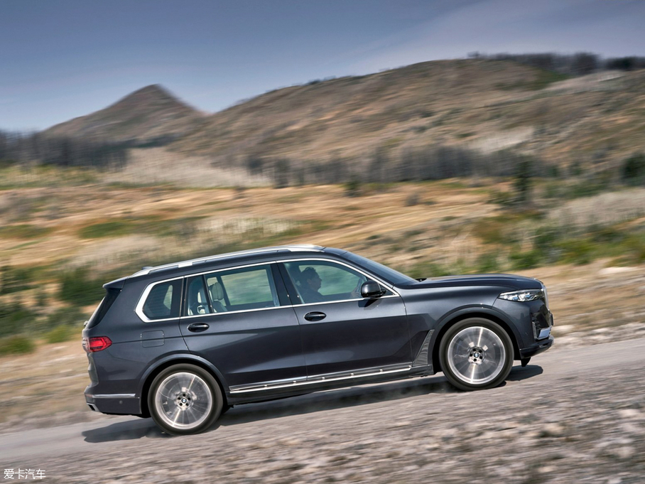 2019RX7 xDrive40i  M\b