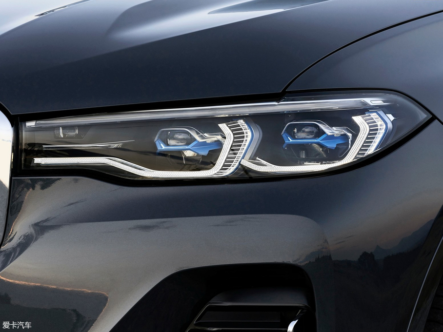 2019RX7 xDrive40i  M\b