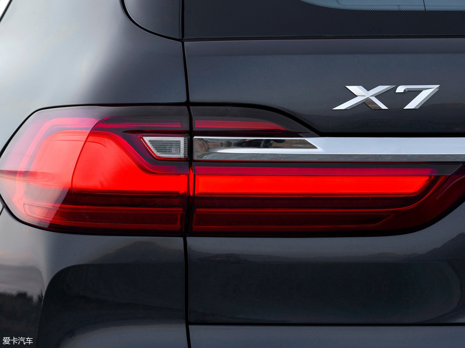 2019RX7 xDrive40i  M\b