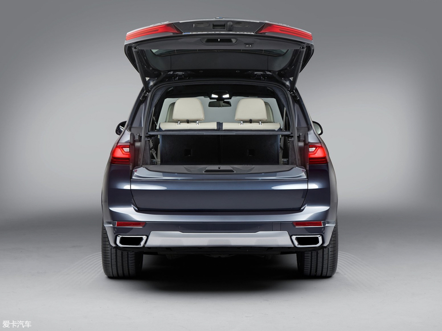 2019RX7 xDrive40i  M\b