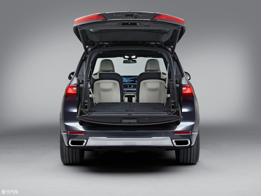 2019RX7 xDrive40i  M\b