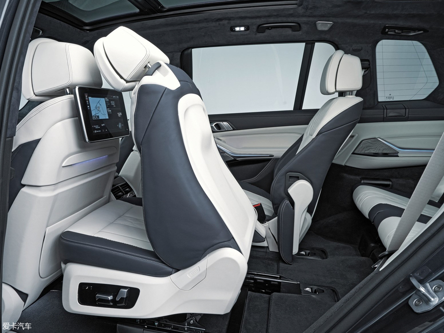 2019RX7 xDrive40i  M\b