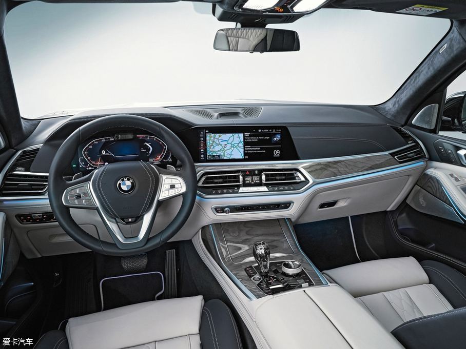 2019RX7 xDrive40i  M\b