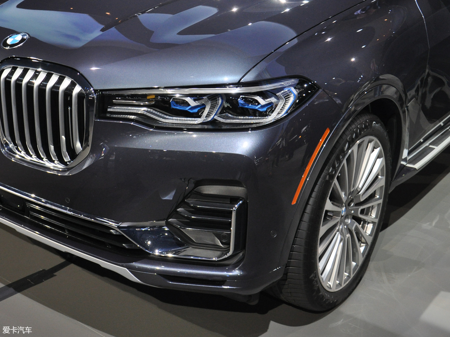 2019RX7 xDrive40i  M\b