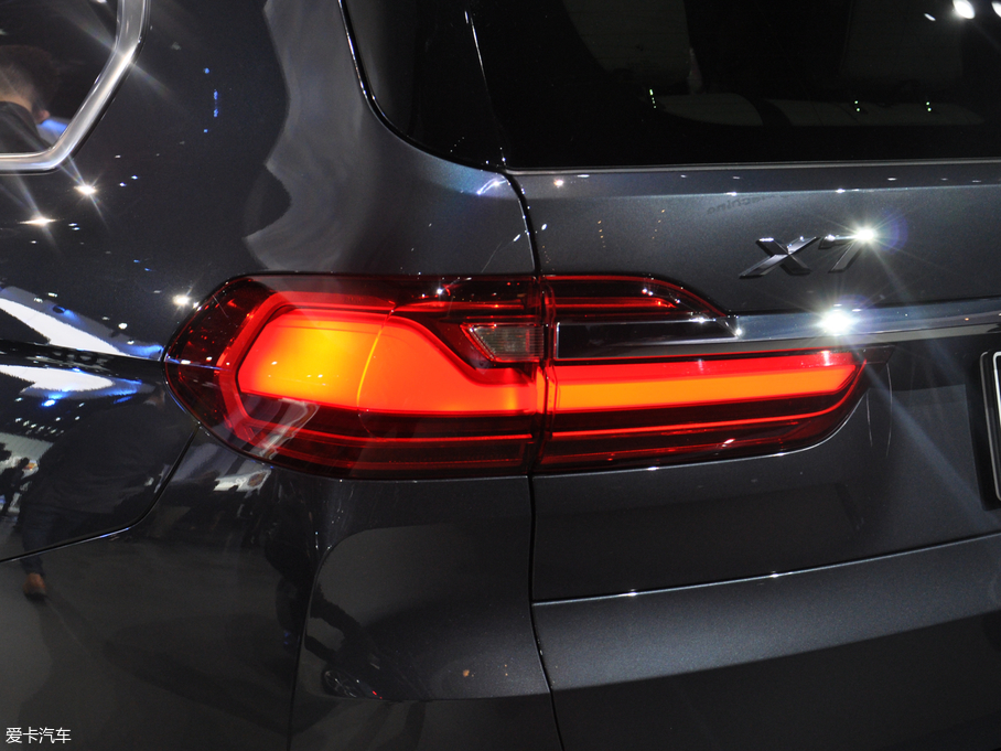 2019RX7 xDrive40i  M\b