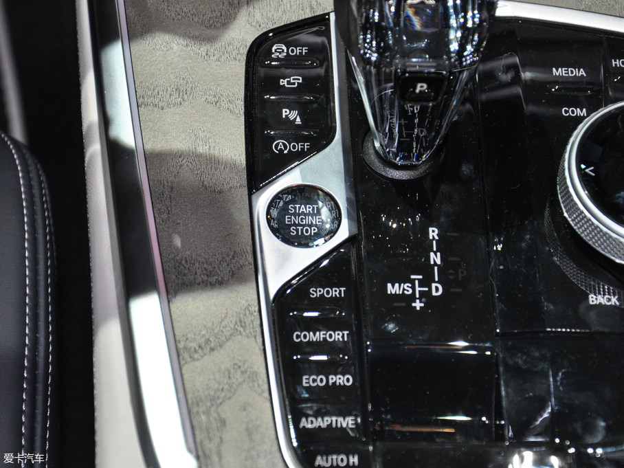 2019RX7 xDrive40i  M\b