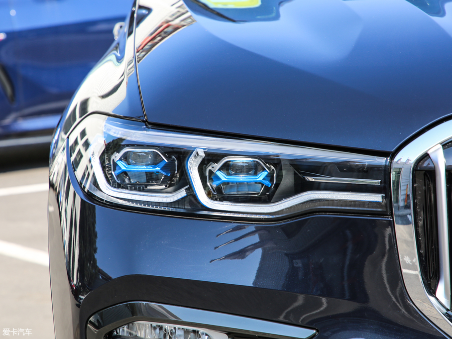 2019RX7 xDrive40i  M\b