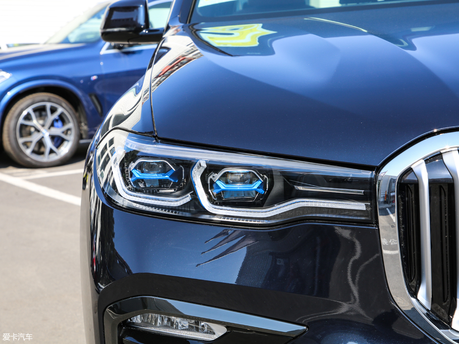 2019RX7 xDrive40i  M\b