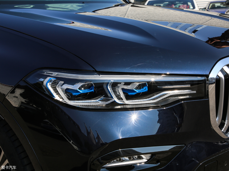 2019RX7 xDrive40i  M\b