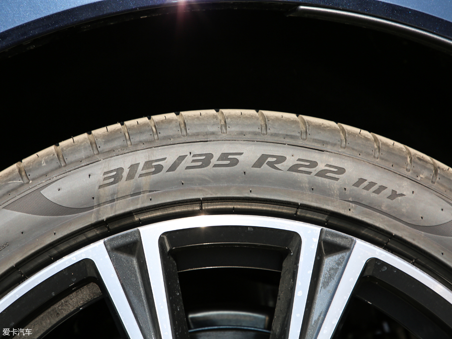 2019RX7 xDrive40i  M\b