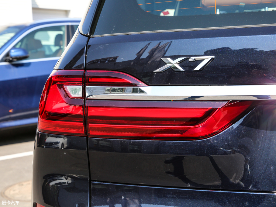 2019RX7 xDrive40i  M\b