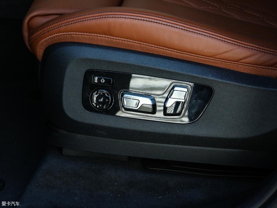 2019RX7 xDrive40i  M\b