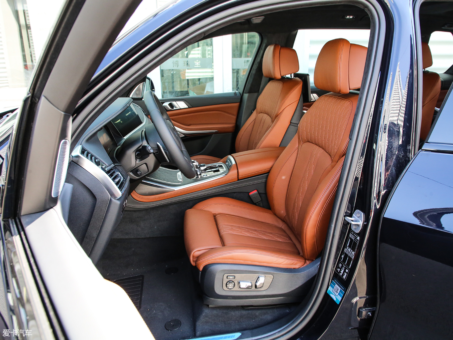 2019RX7 xDrive40i  M\b