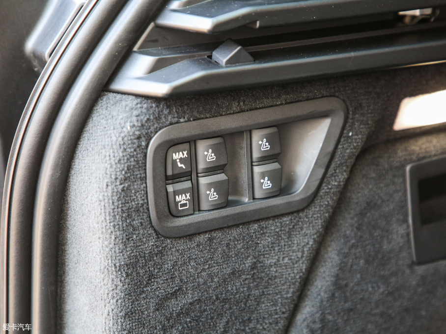 2019RX7 xDrive40i  M\b