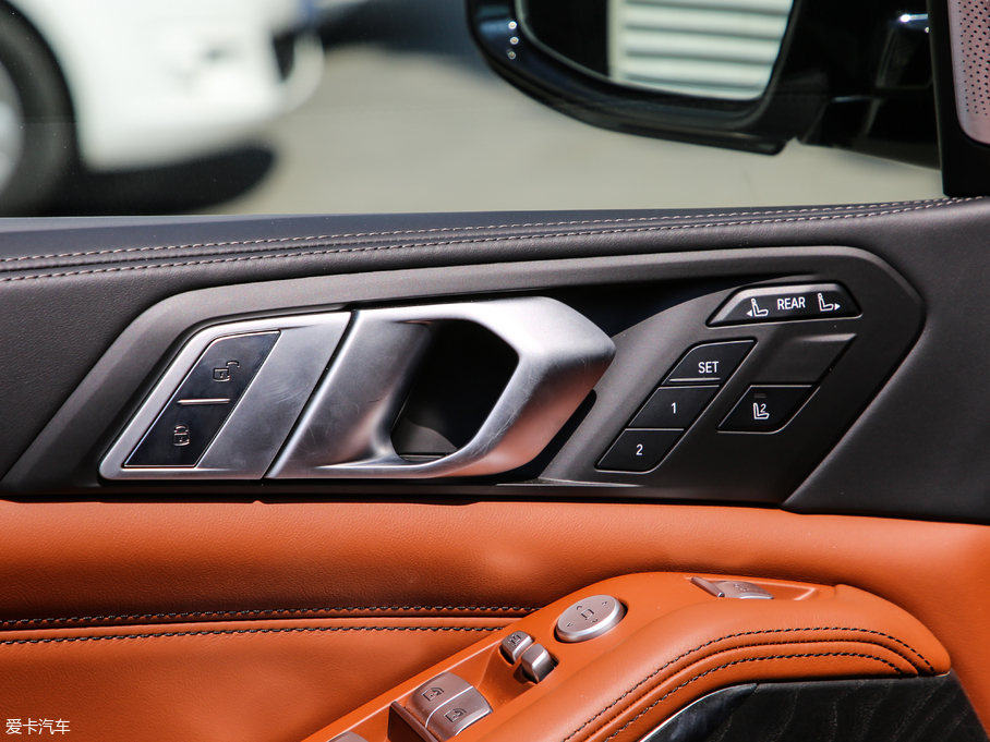 2019RX7 xDrive40i  M\(yn)(dng)b