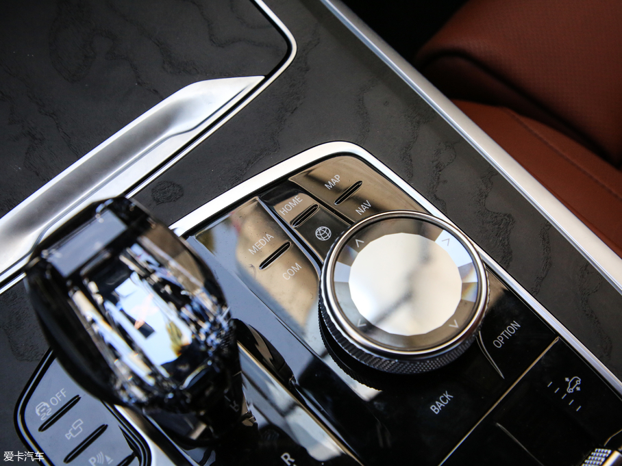 2019RX7 xDrive40i  M\b