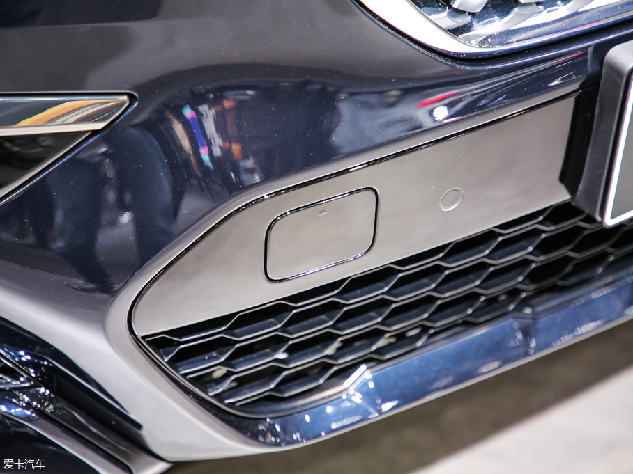 2019RX7 xDrive40i  M\b