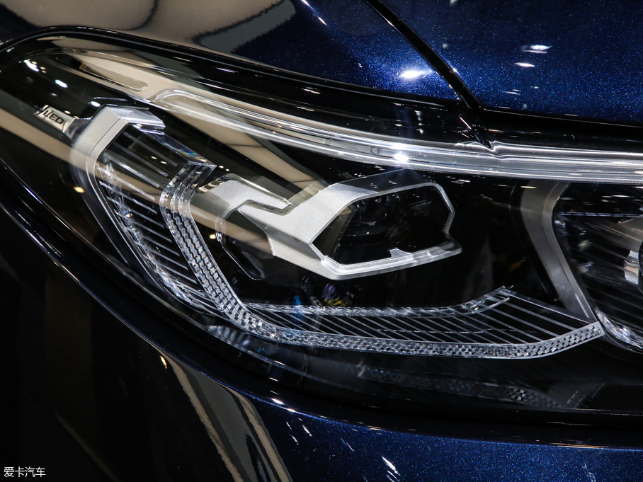 2019RX7 xDrive40i  M\b