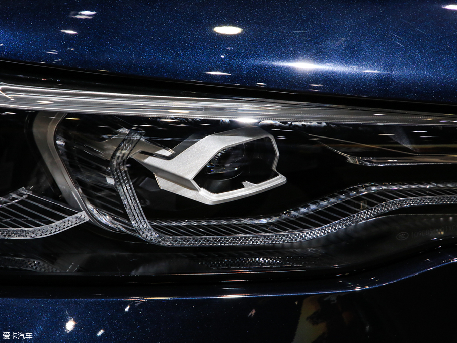 2019RX7 xDrive40i  M\b