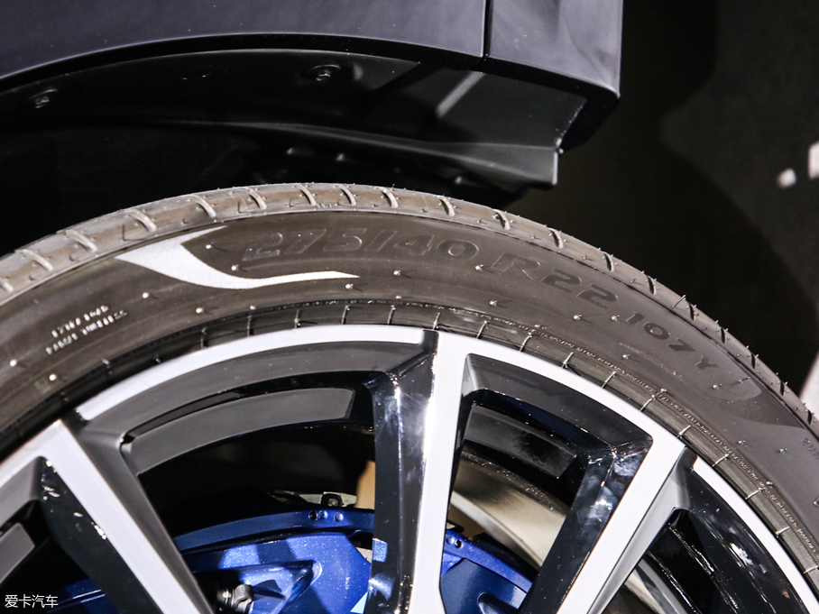 2019RX7 xDrive40i  M\b