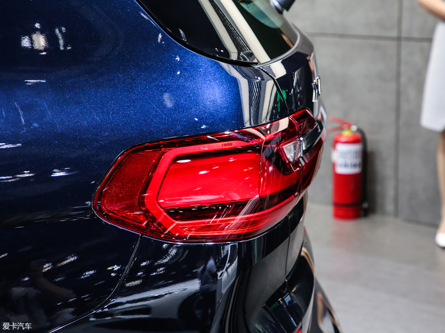 2019RX7 xDrive40i  M\b