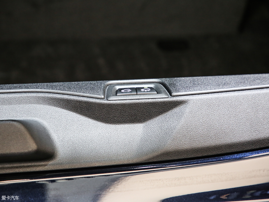 2019RX7 xDrive40i  M\(yn)(dng)b