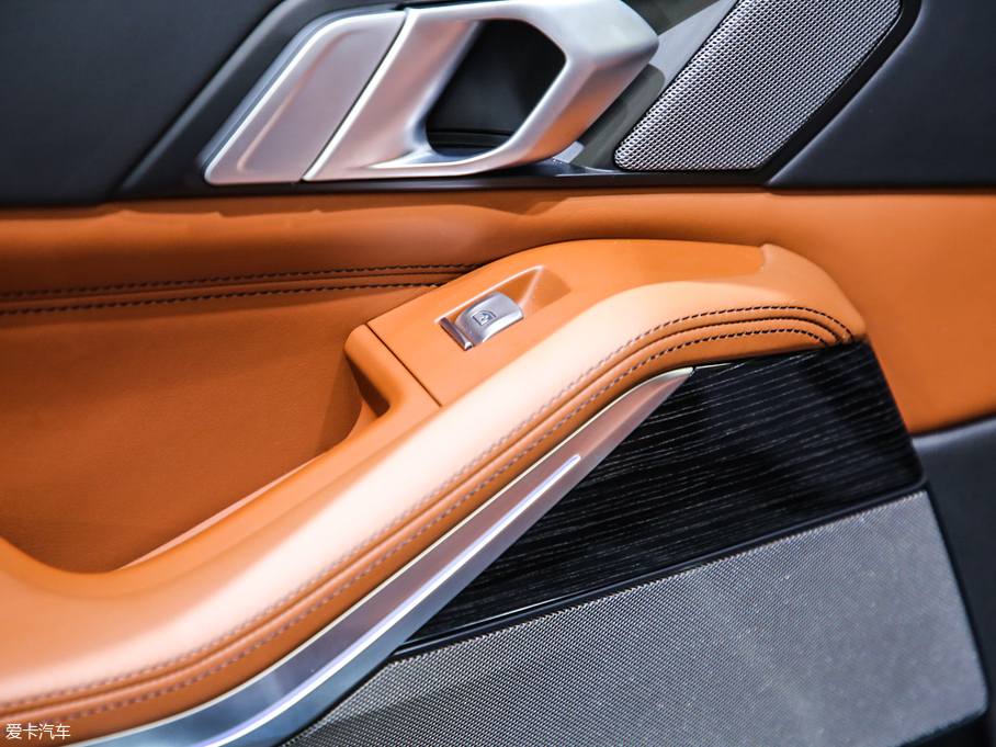 2019RX7 xDrive40i  M\b