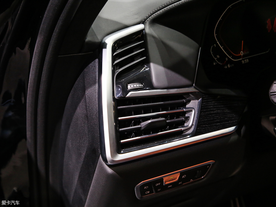 2019RX7 xDrive40i  M\b