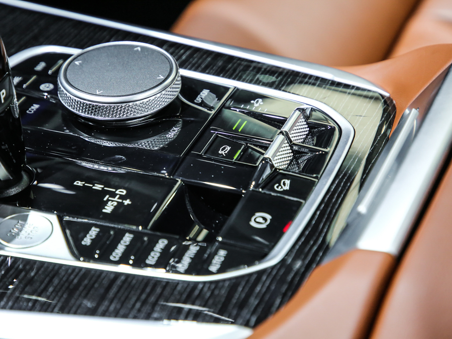 2019RX7 xDrive40i  M\b