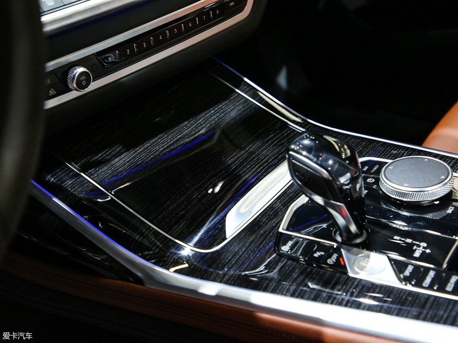 2019RX7 xDrive40i  M\b