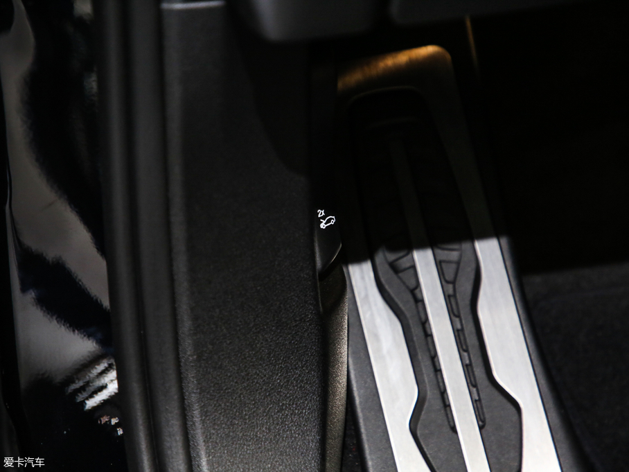 2019RX7 xDrive40i  M\b