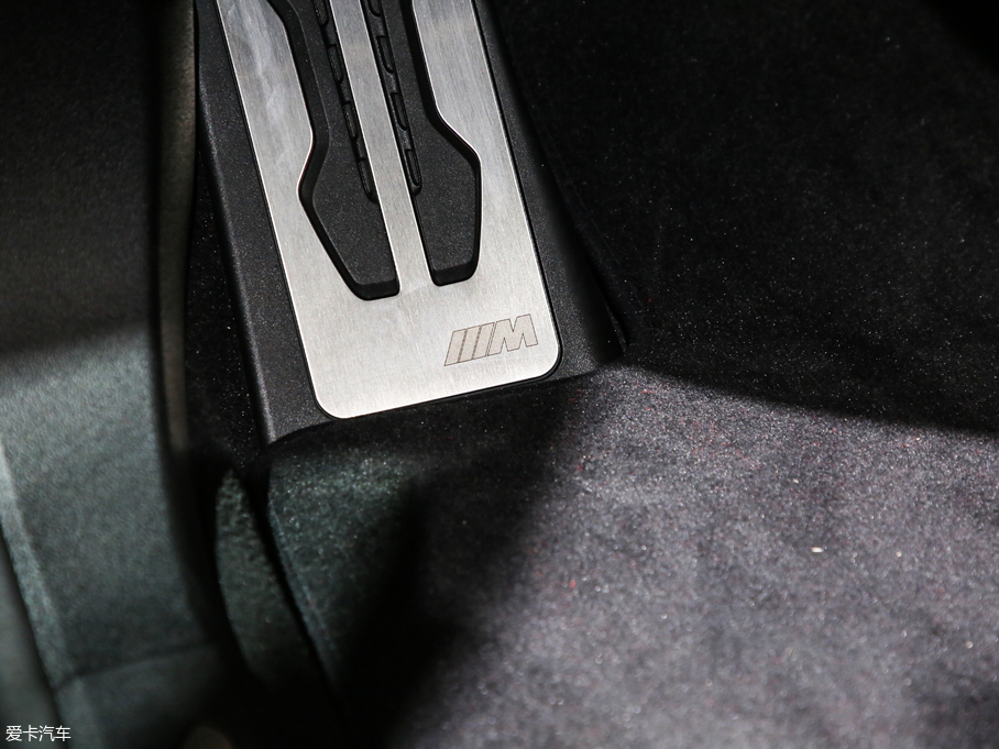 2019RX7 xDrive40i  M\b