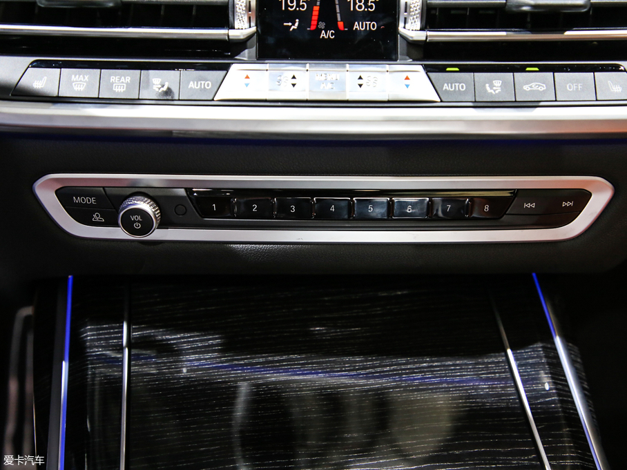 2019RX7 xDrive40i  M\b