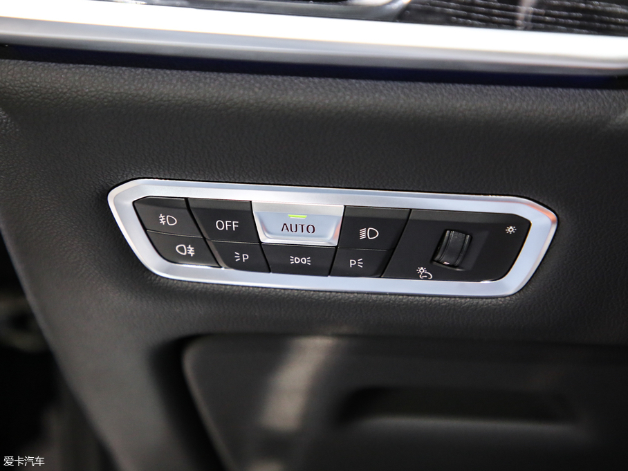 2019RX7 xDrive40i  M\b