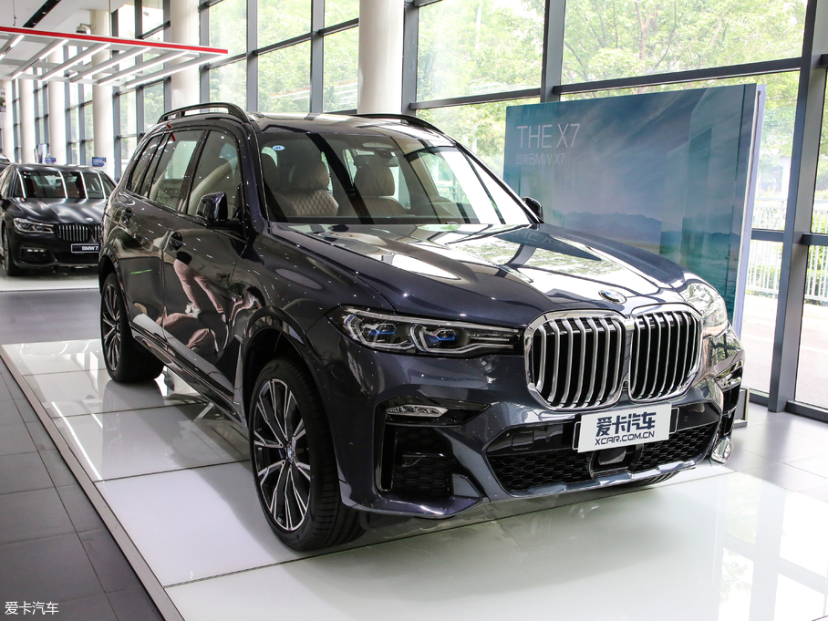 2019RX7 xDrive40i  M\b