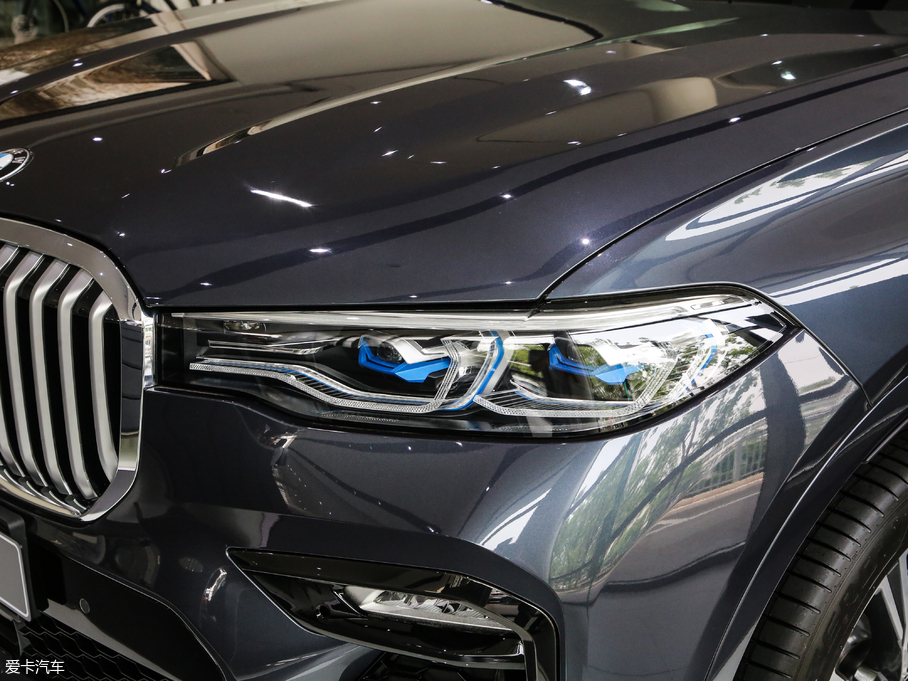 2019RX7 xDrive40i  M\b