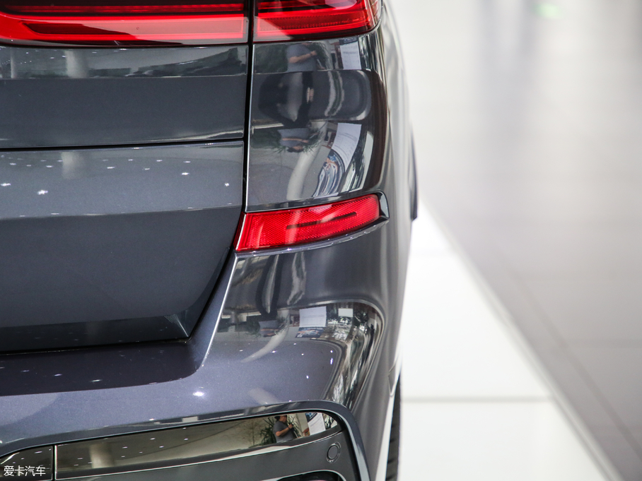 2019RX7 xDrive40i  M\b