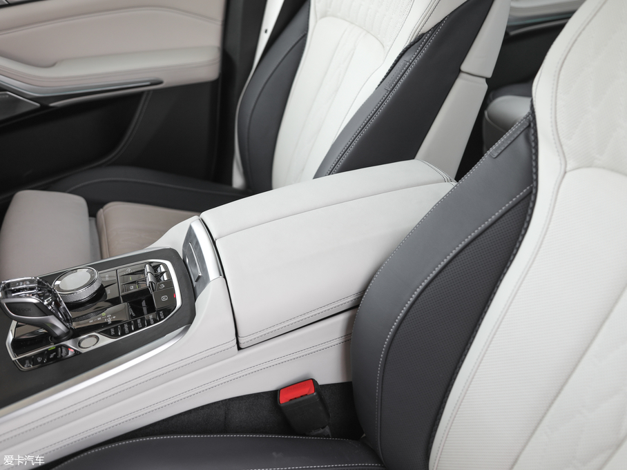 2019RX7 xDrive40i I Ab