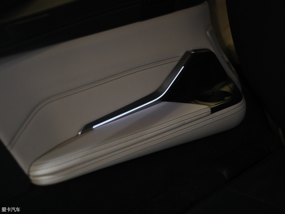 2019RX7 xDrive40i I Ab